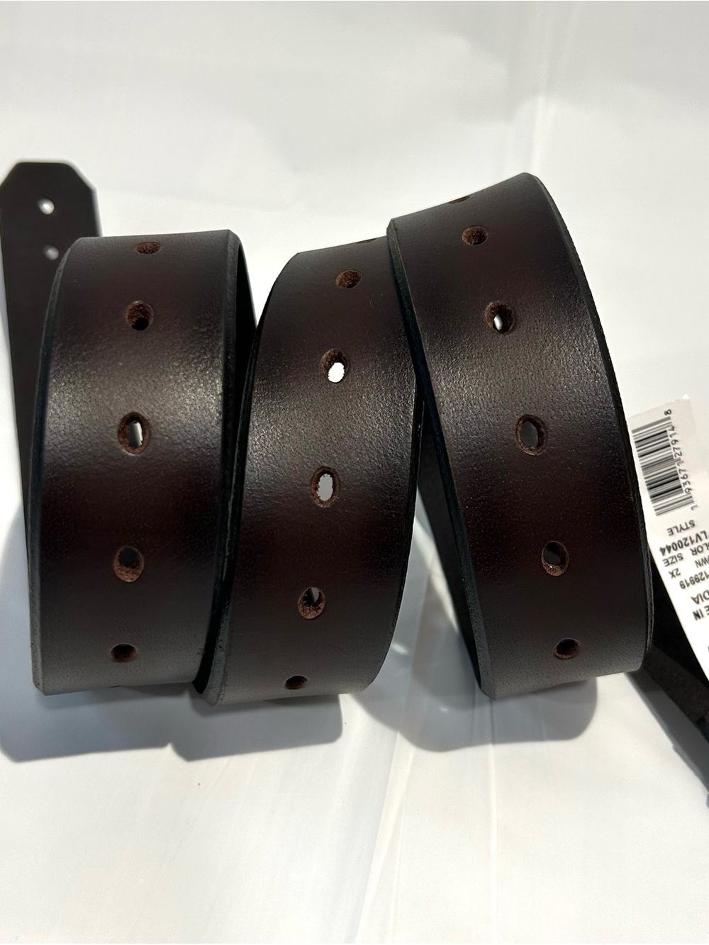 Levi's Men's Dark Brown Leather Belt with Round Holes